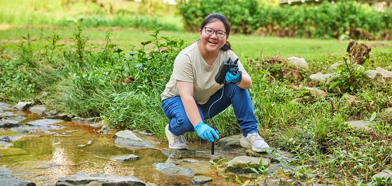 Student from the Diploma in Environmental & Water Technology (EWT)