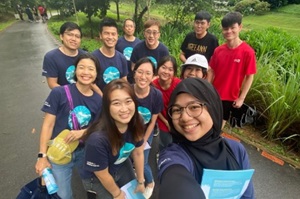 EWT students taking a selfie after giving back to the community